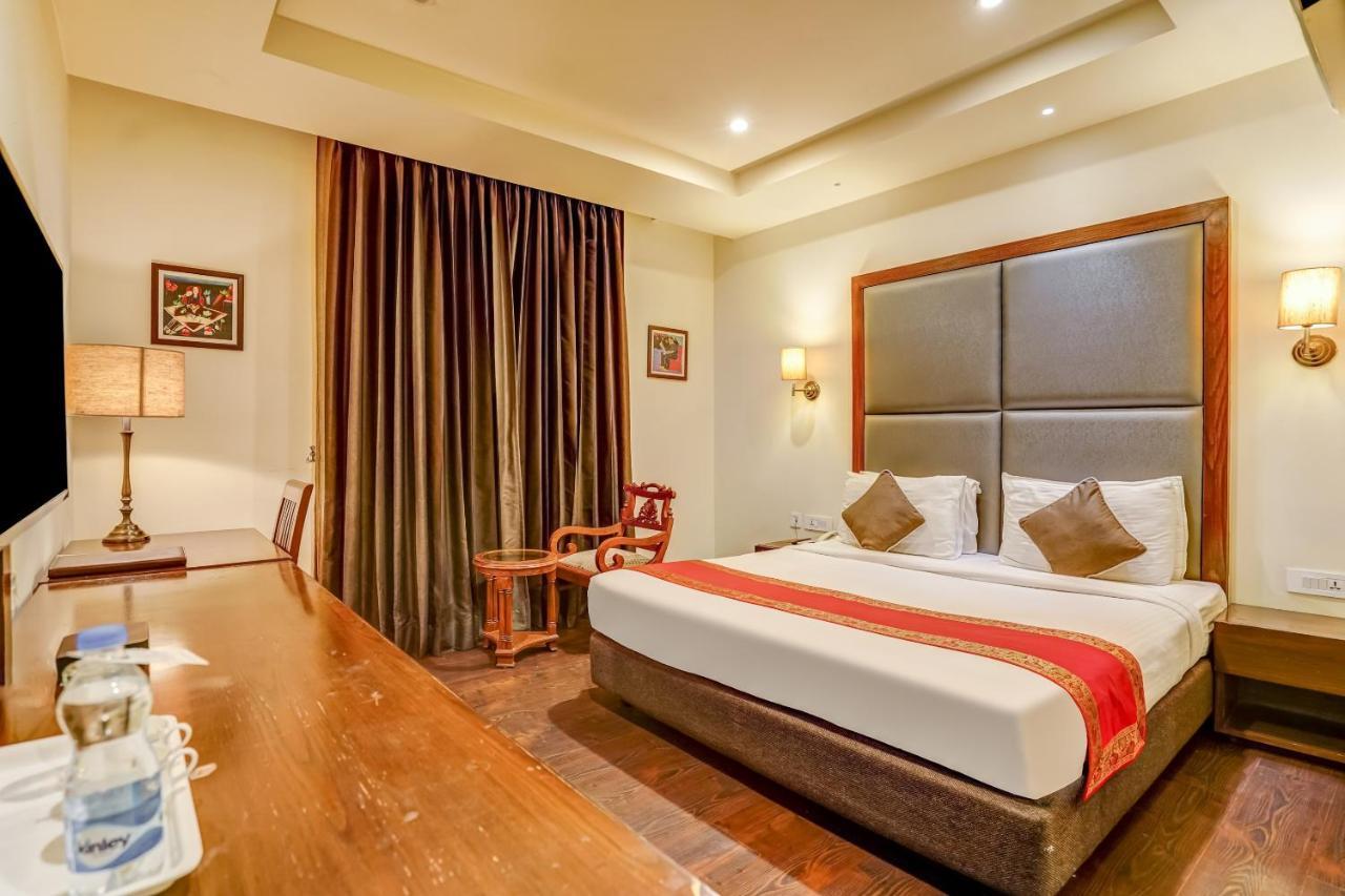 Townhouse 552Hotel Royal Court 잘란다르 외부 사진