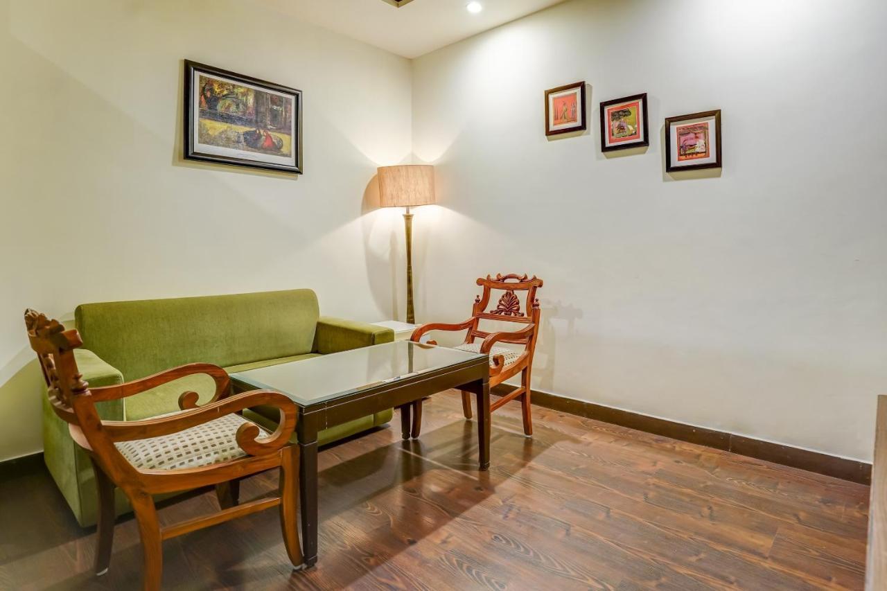 Townhouse 552Hotel Royal Court 잘란다르 외부 사진